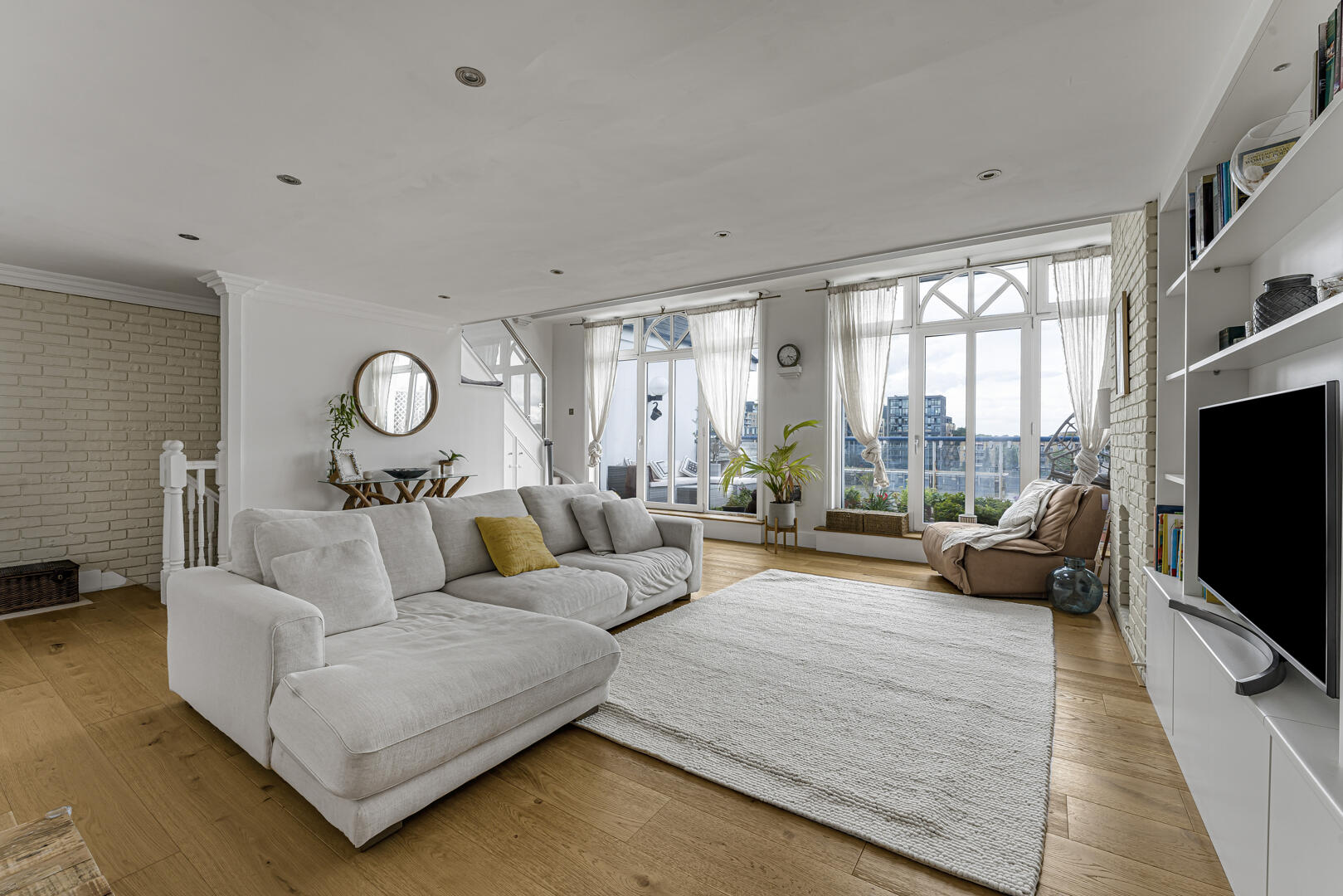 Plantation Wharf, Clove Hitch Quay, London, SW11